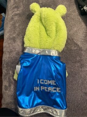 Pottery Barn Kids Lime Green Plush Alien Hoodie with Blue 'I Come in Peace' Cape